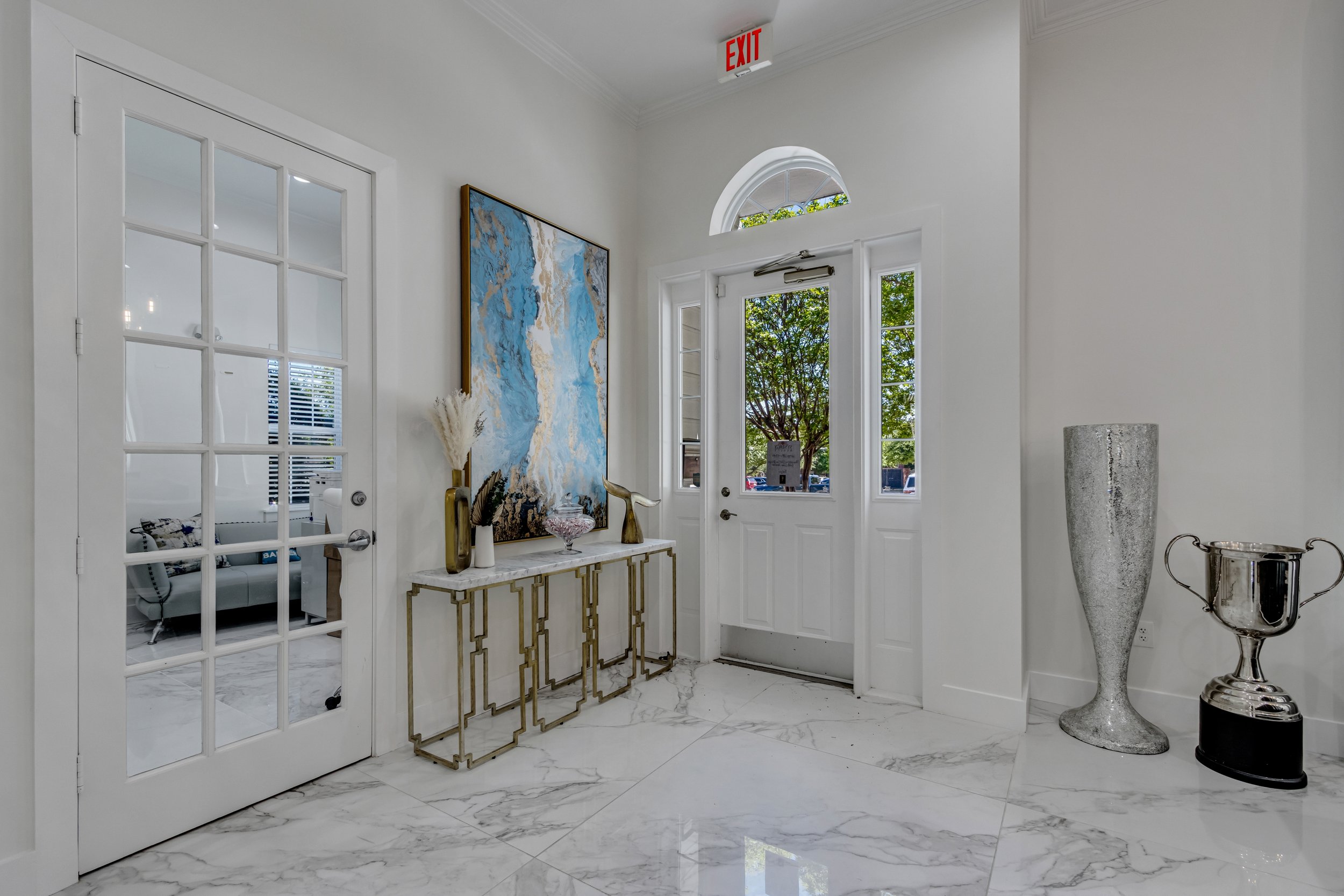 Synergy Realty office interior, photo 4