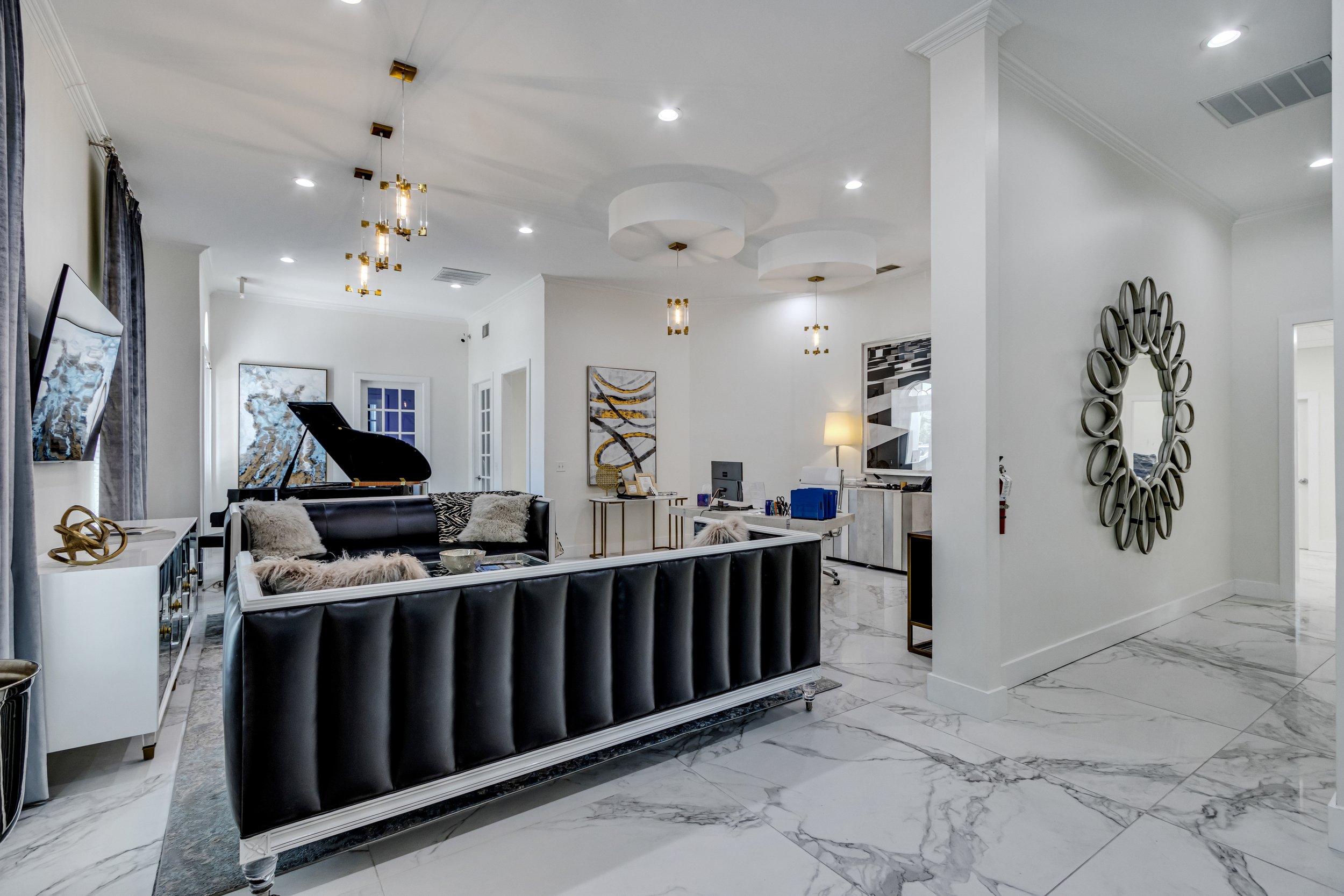 Synergy Realty office interior, photo 5