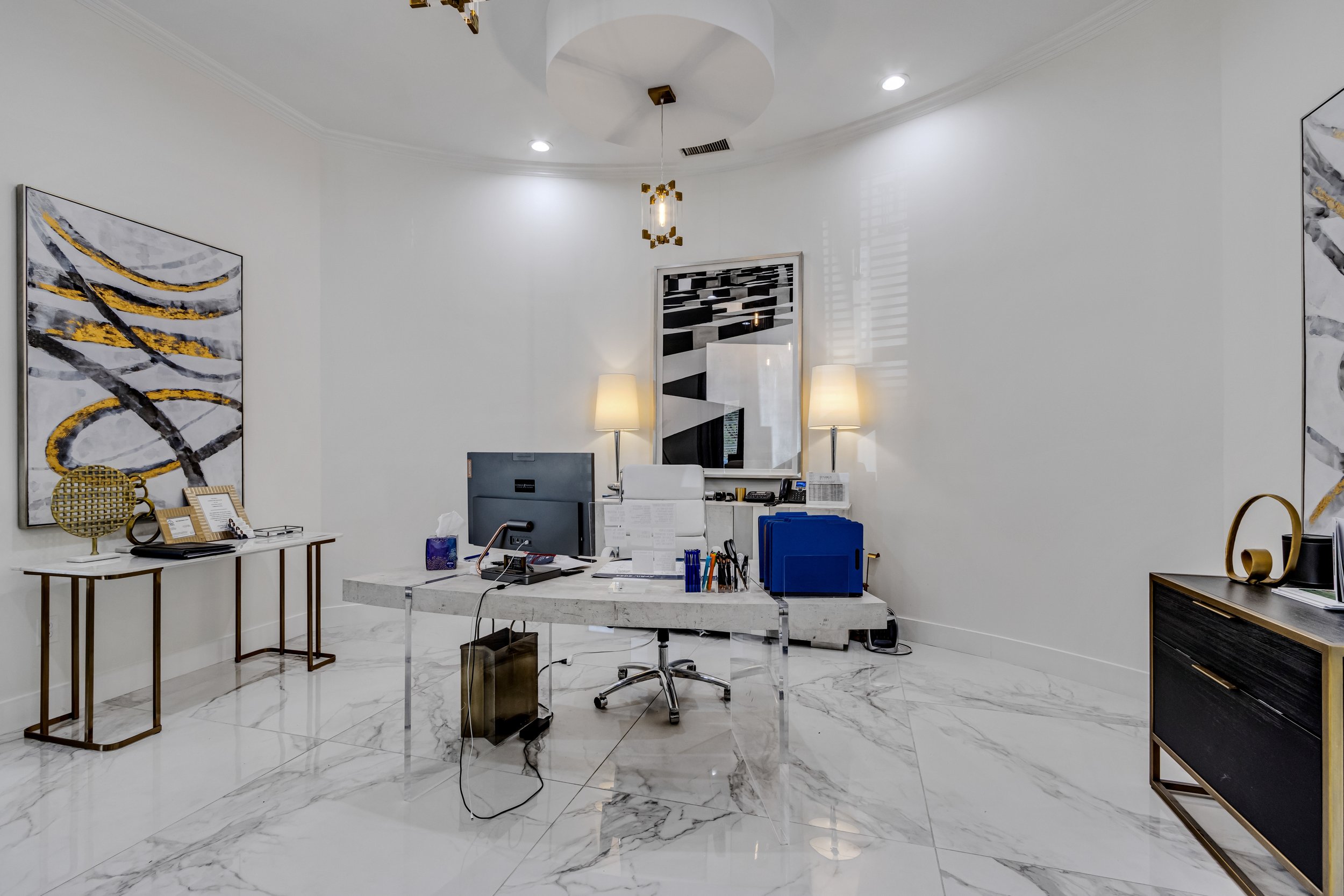 Synergy Realty office interior, photo 9