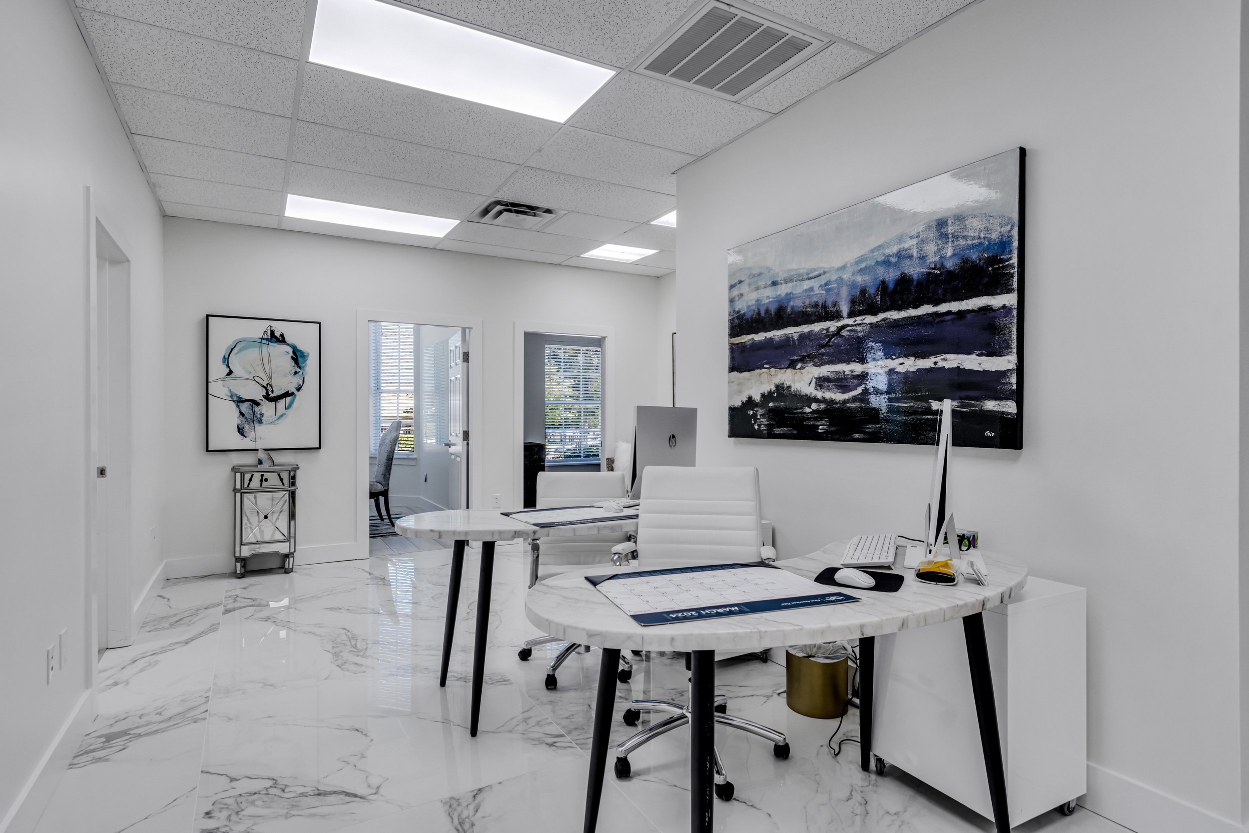 Synergy Realty office interior, photo 18