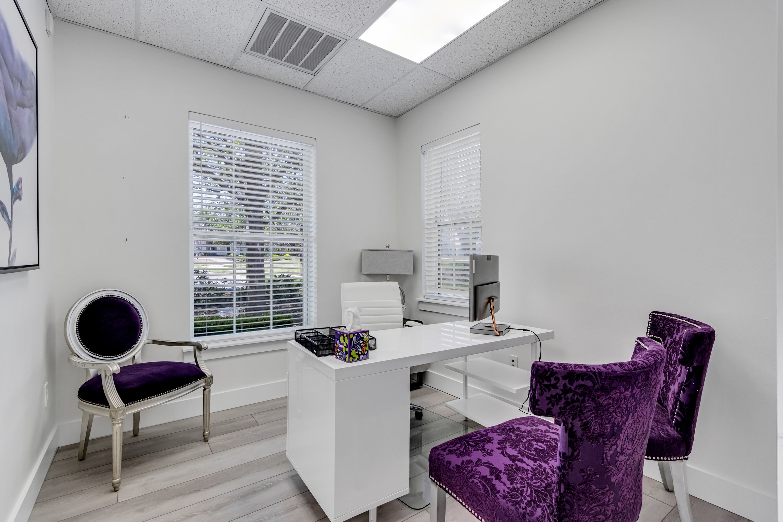 Synergy Realty office interior, photo 22