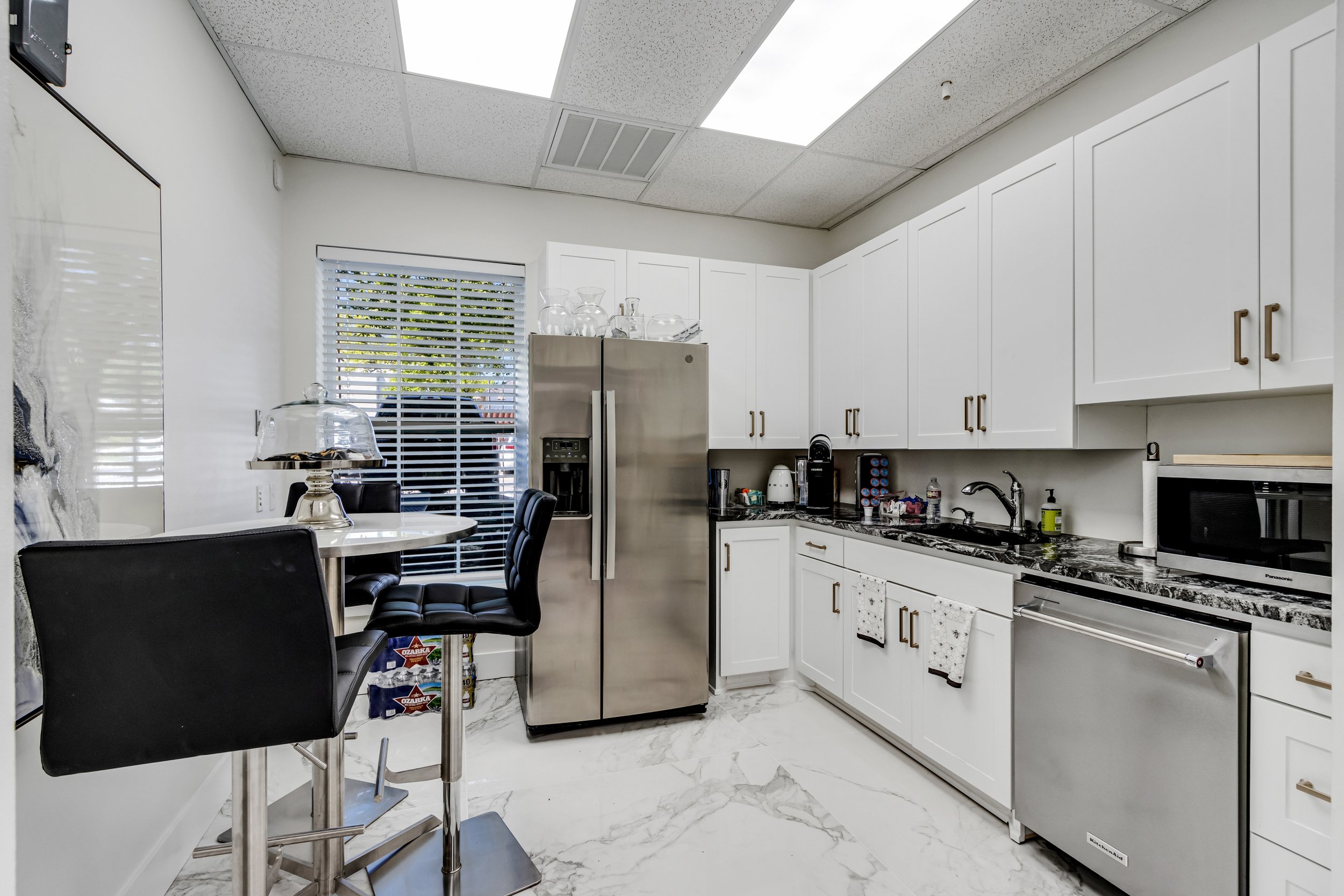 Synergy Realty office interior, photo 24